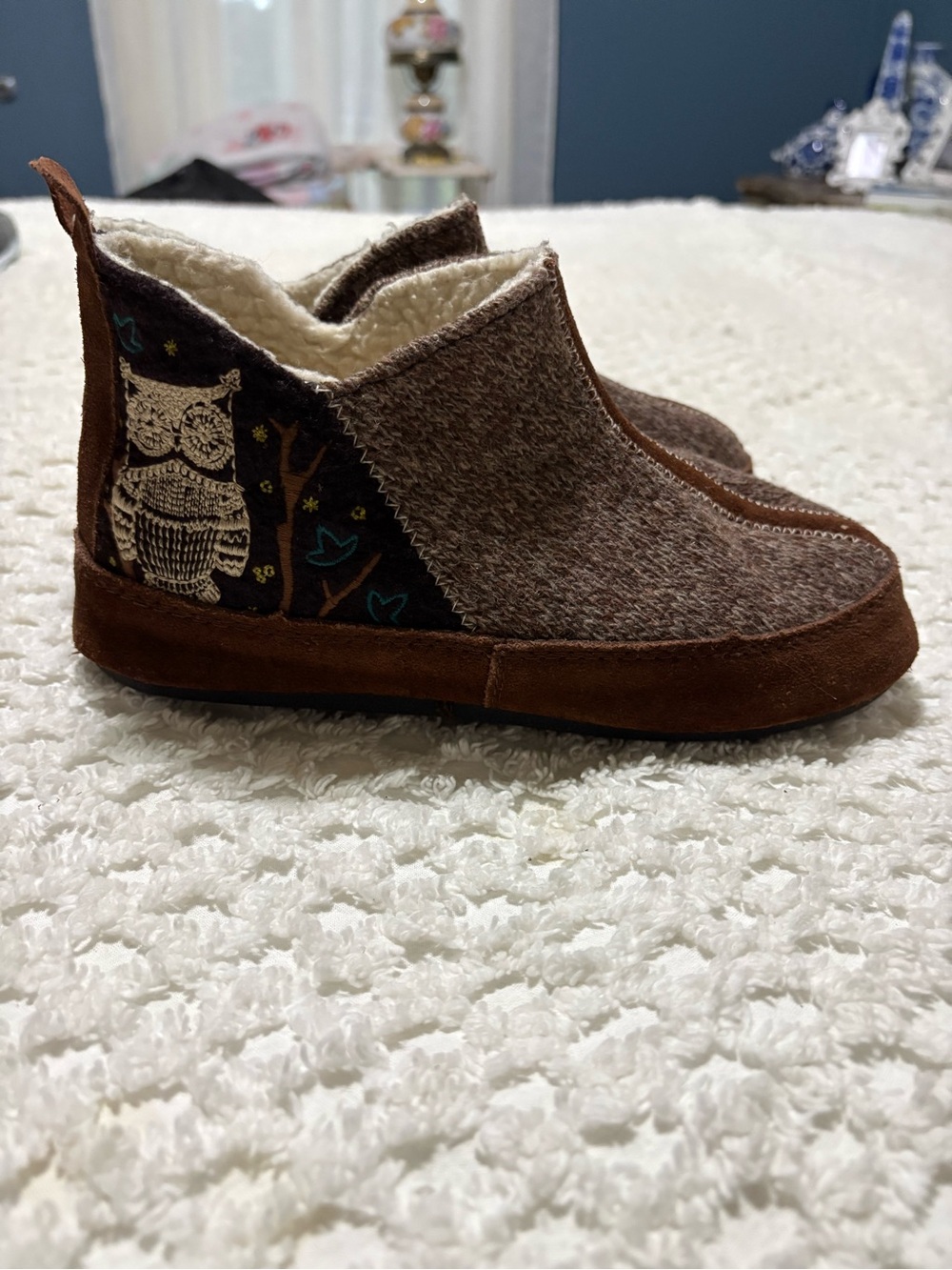 Woman’s Acorn Forest Bootie House Slipper
